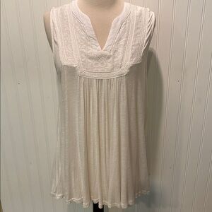 Suzanne Betro Cream Blouse Size M